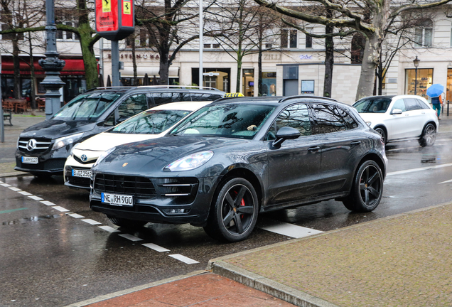 Porsche 95B Macan Turbo