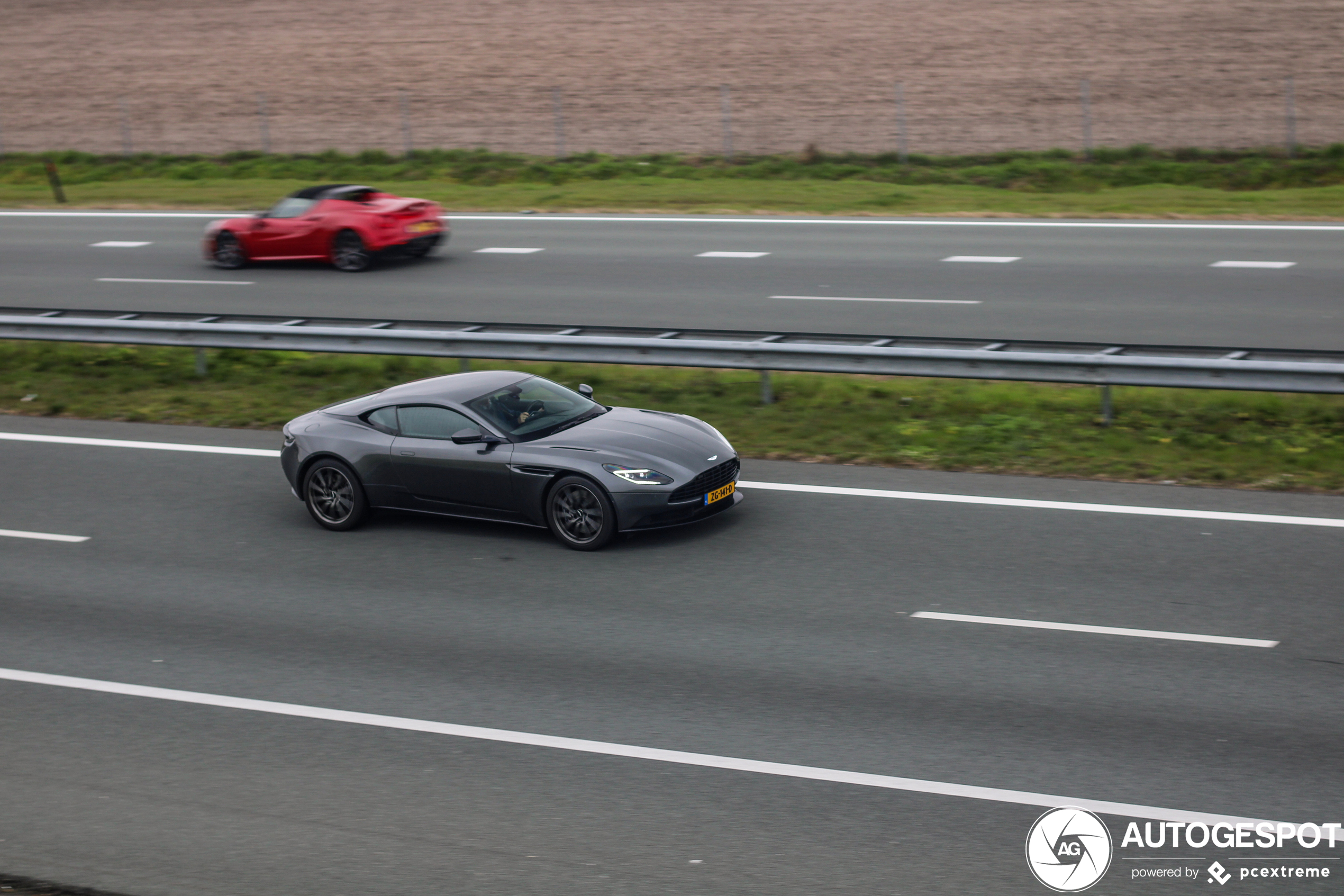 Aston Martin DB11 V8