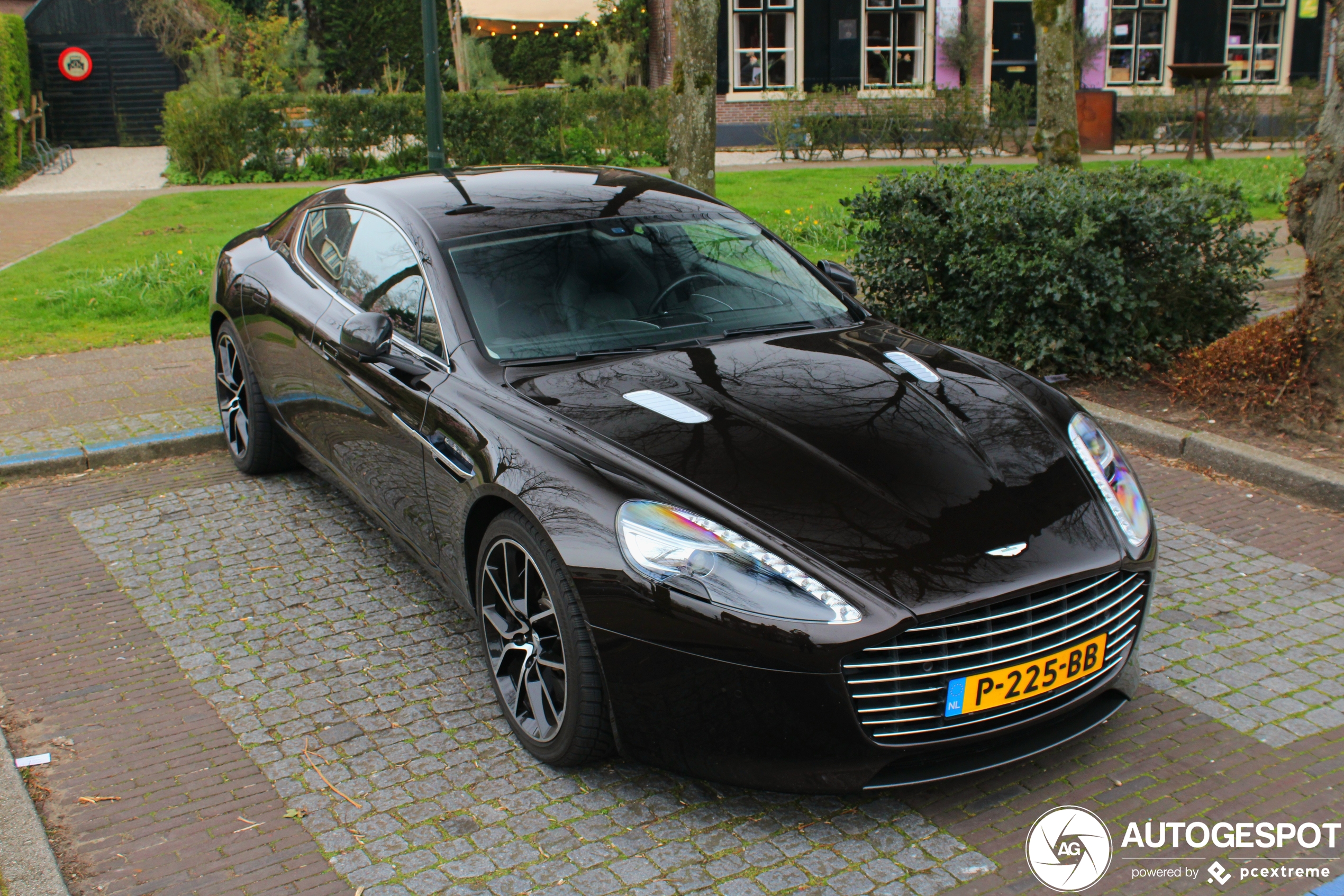 Aston Martin Rapide S