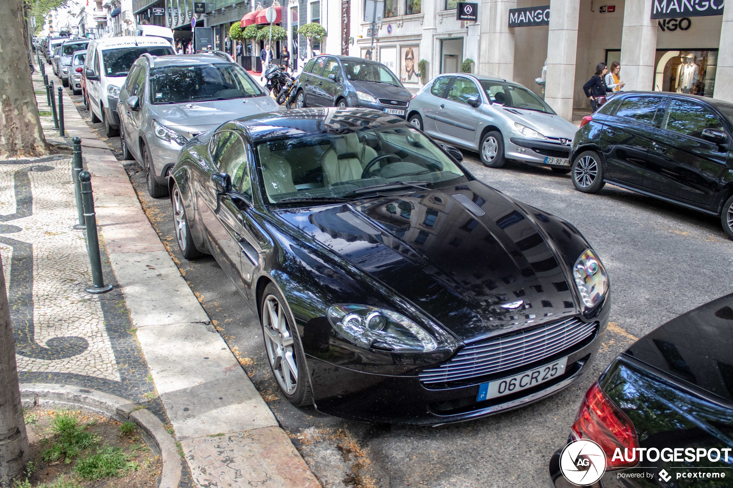 Aston Martin V8 Vantage