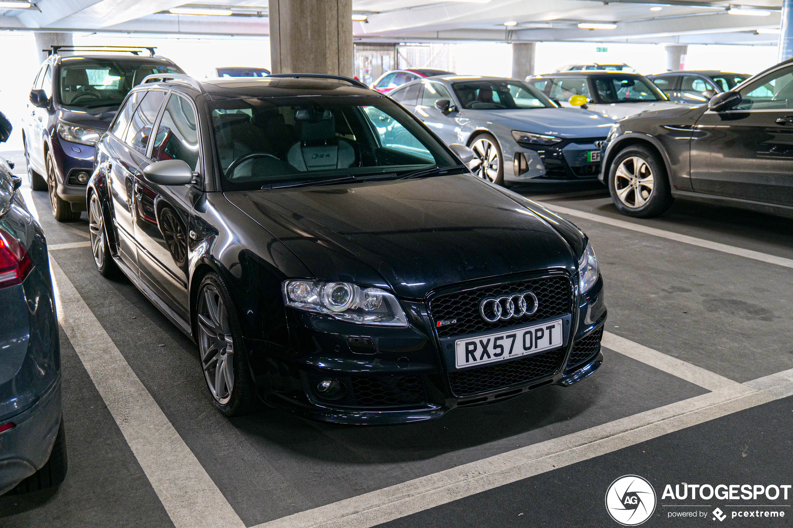 Audi RS4 Avant B7