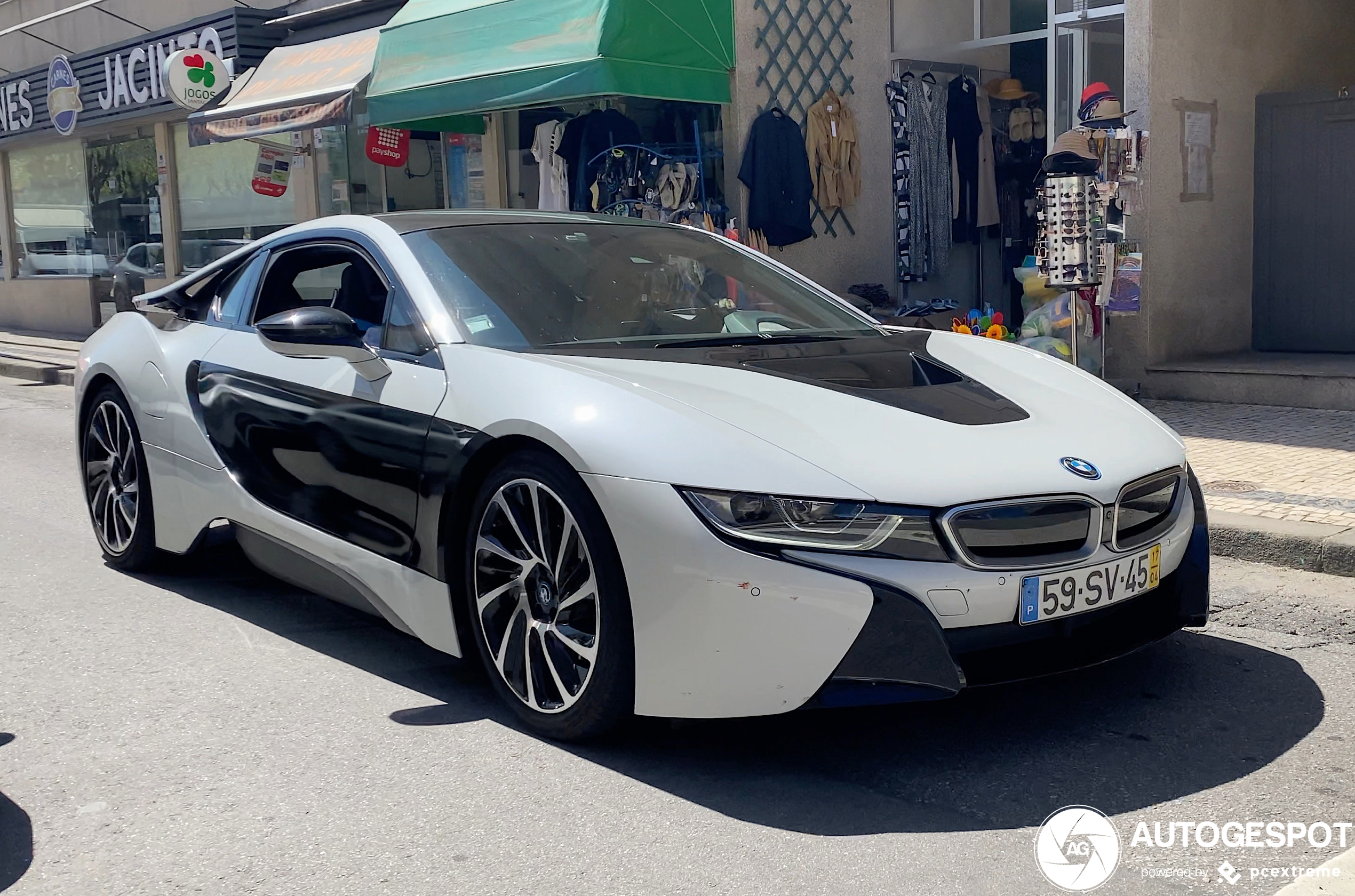 BMW i8