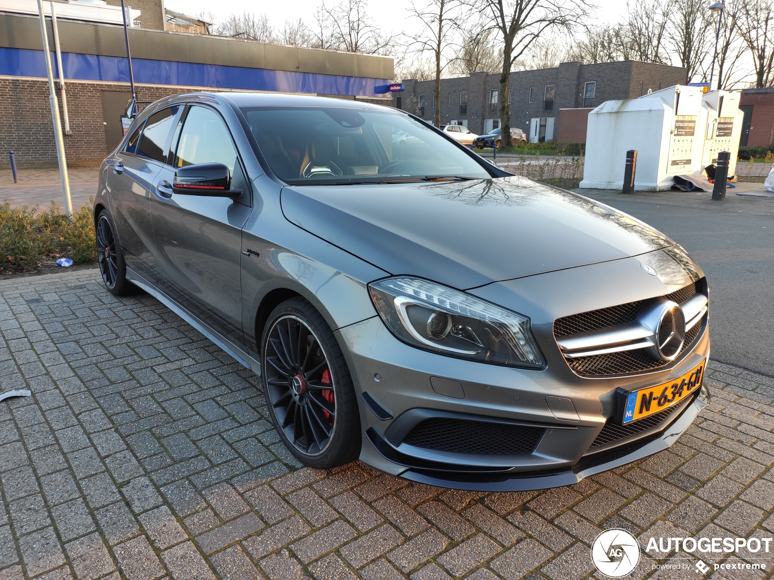 Mercedes-Benz A 45 AMG