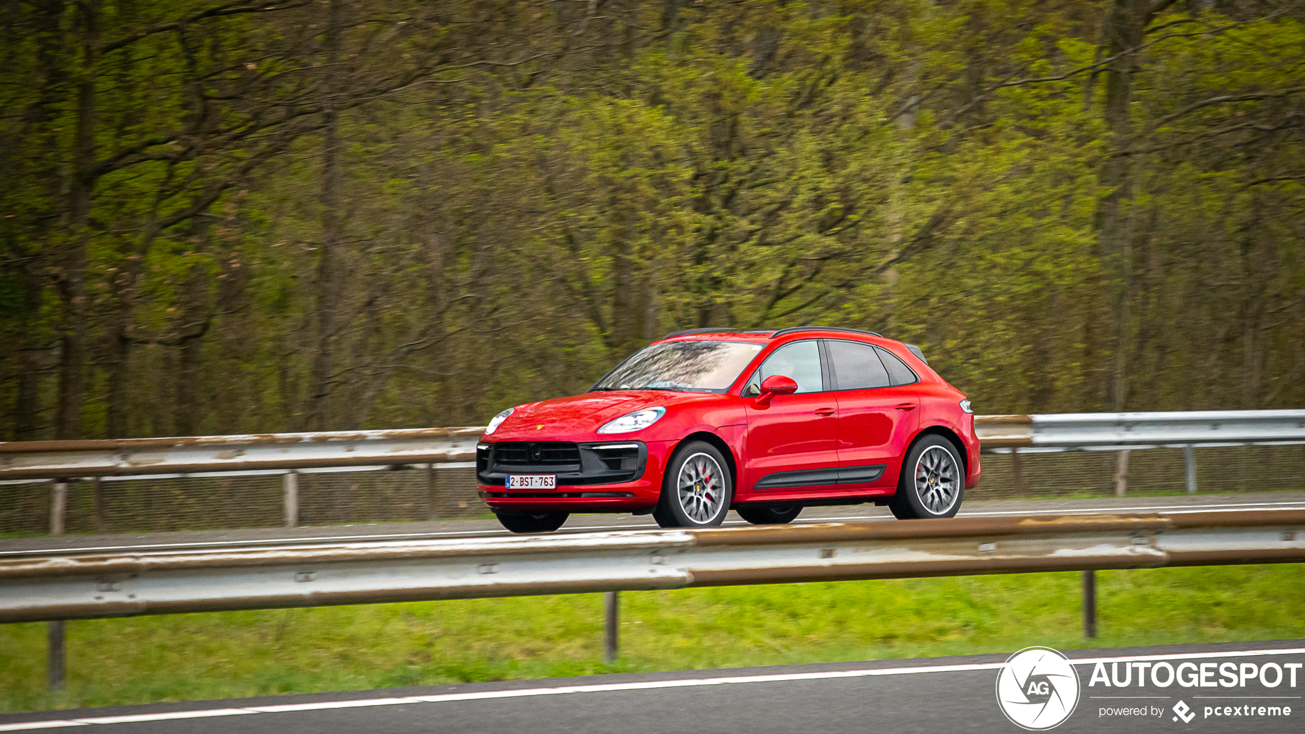 Porsche 95B Macan GTS MkIII