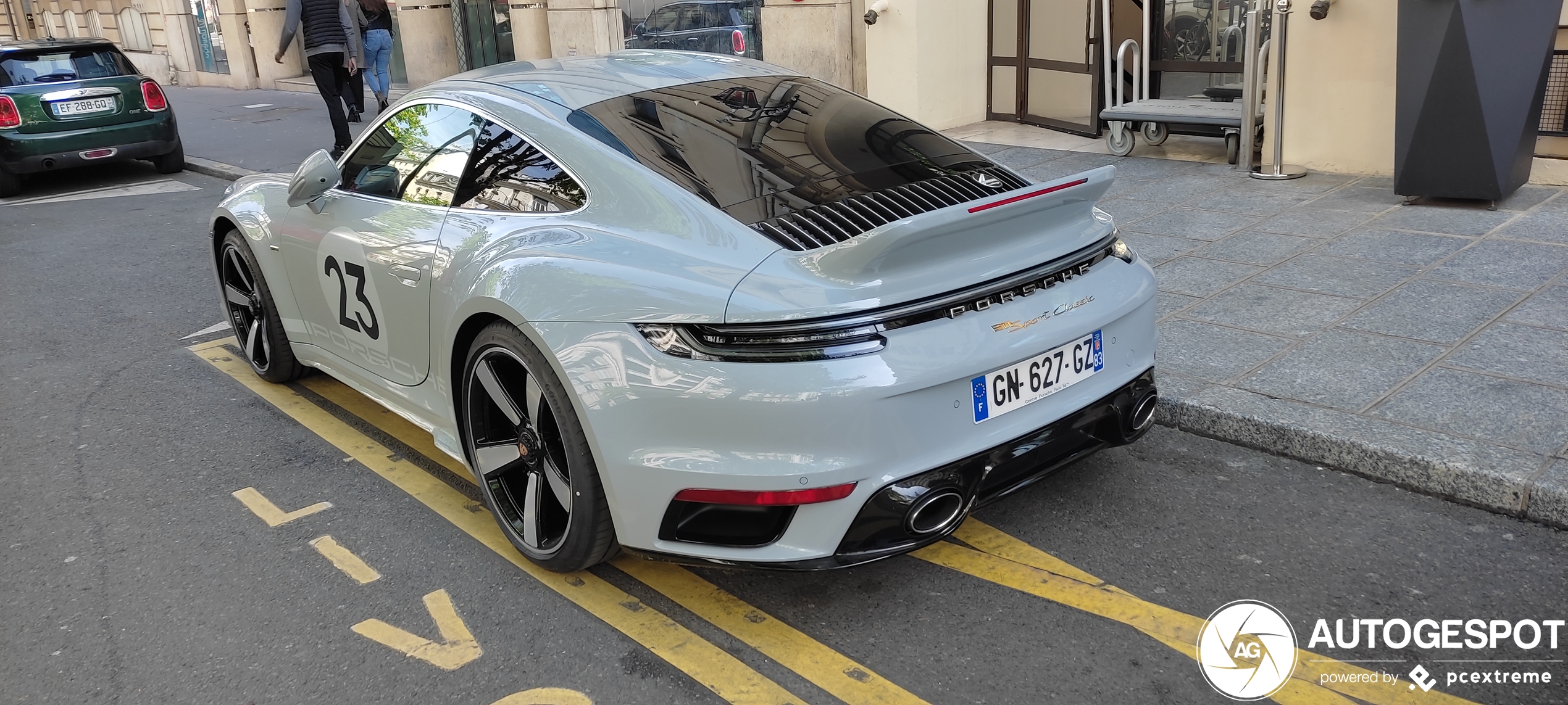 Porsche 992 Sport Classic