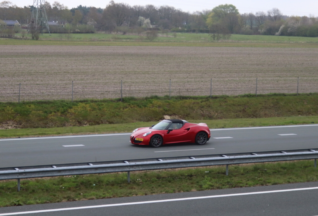 Alfa Romeo 4C Spider