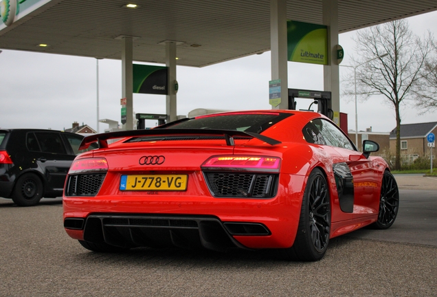 Audi R8 V10 Plus 2015