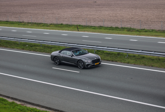 Bentley Continental GTC V8 2020