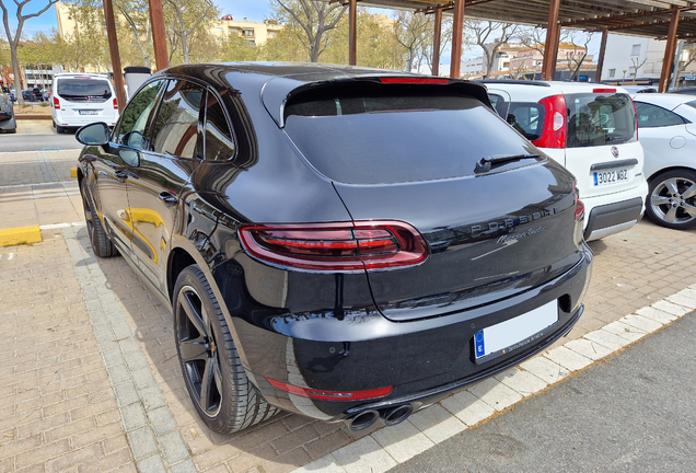 Porsche 95B Macan Turbo