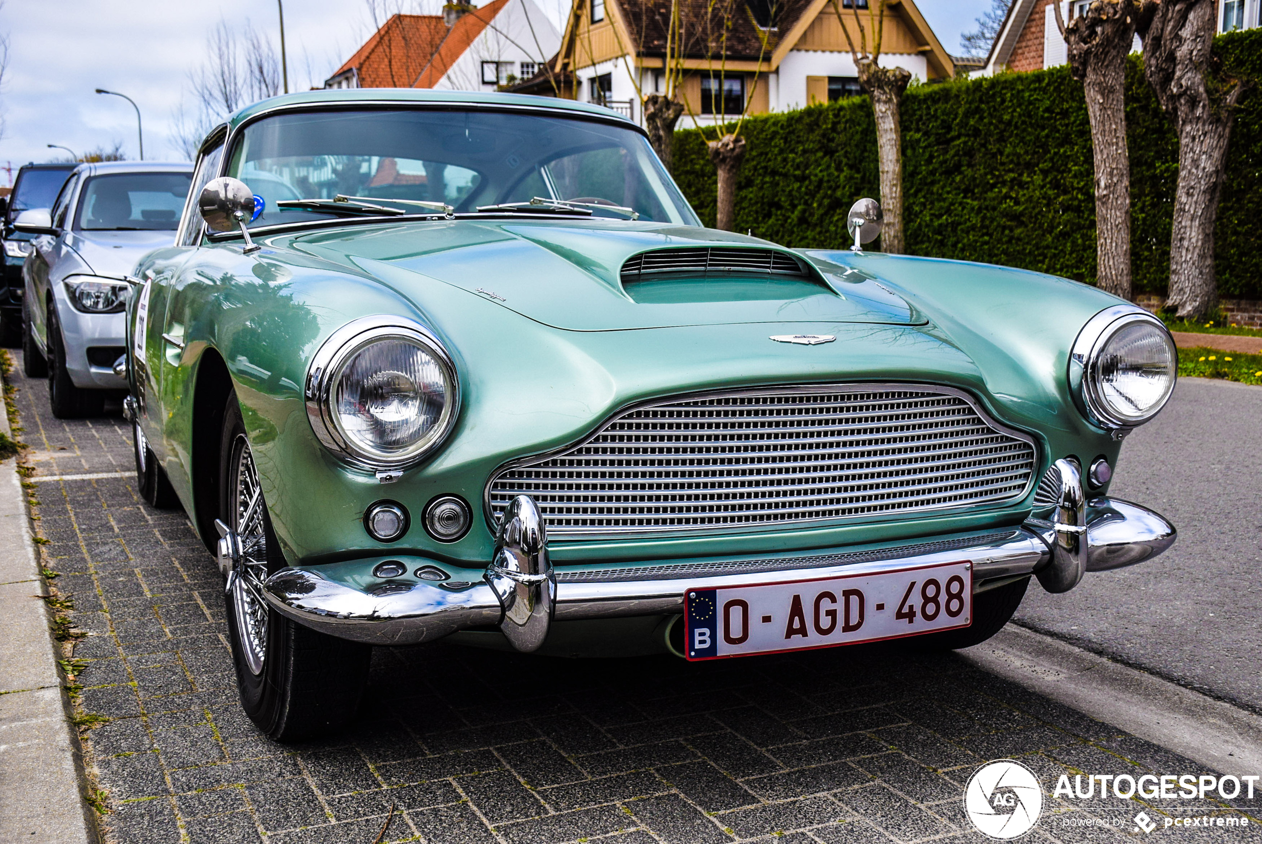 Aston Martin DB4