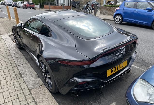 Aston Martin V8 Vantage 2018