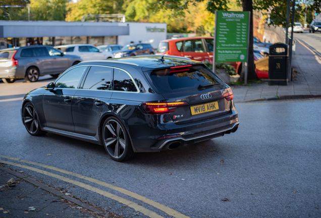 Audi RS4 Avant B9