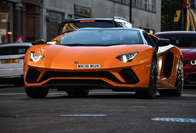 Lamborghini Aventador S LP740-4 Roadster