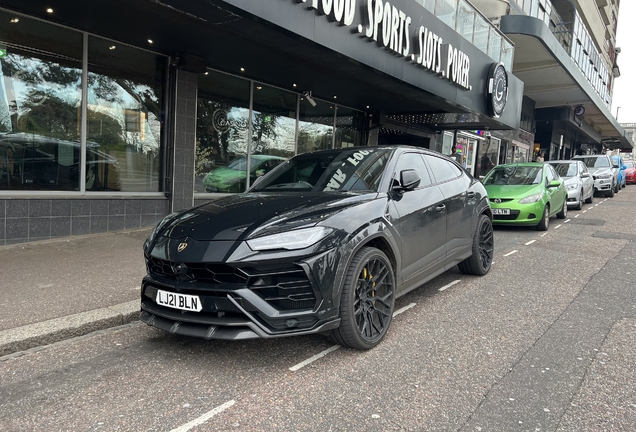 Lamborghini Urus Nero Design