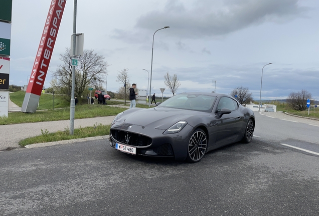 Maserati GranTurismo Modena 2023