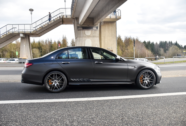 Mercedes-AMG E 63 S W213 Final Edition