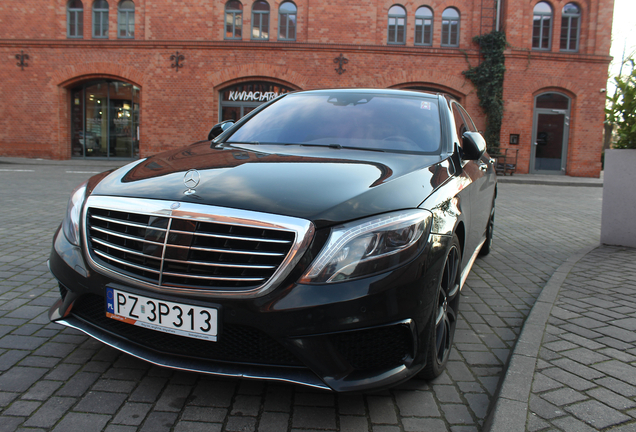 Mercedes-AMG S 63 V222