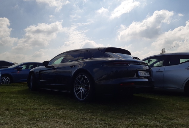 Porsche 971 Panamera GTS Sport Turismo