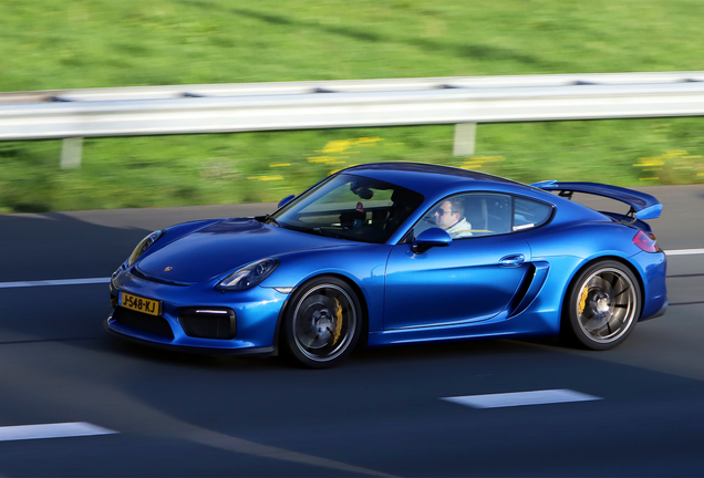 Porsche 981 Cayman GT4