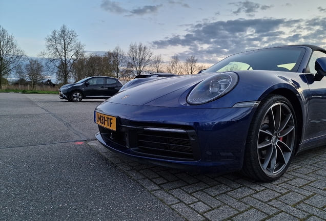 Porsche 992 Carrera 4S Cabriolet