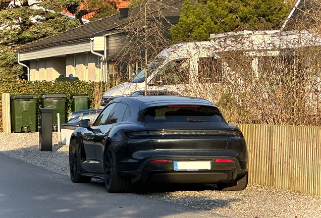 Porsche Taycan GTS Sport Turismo