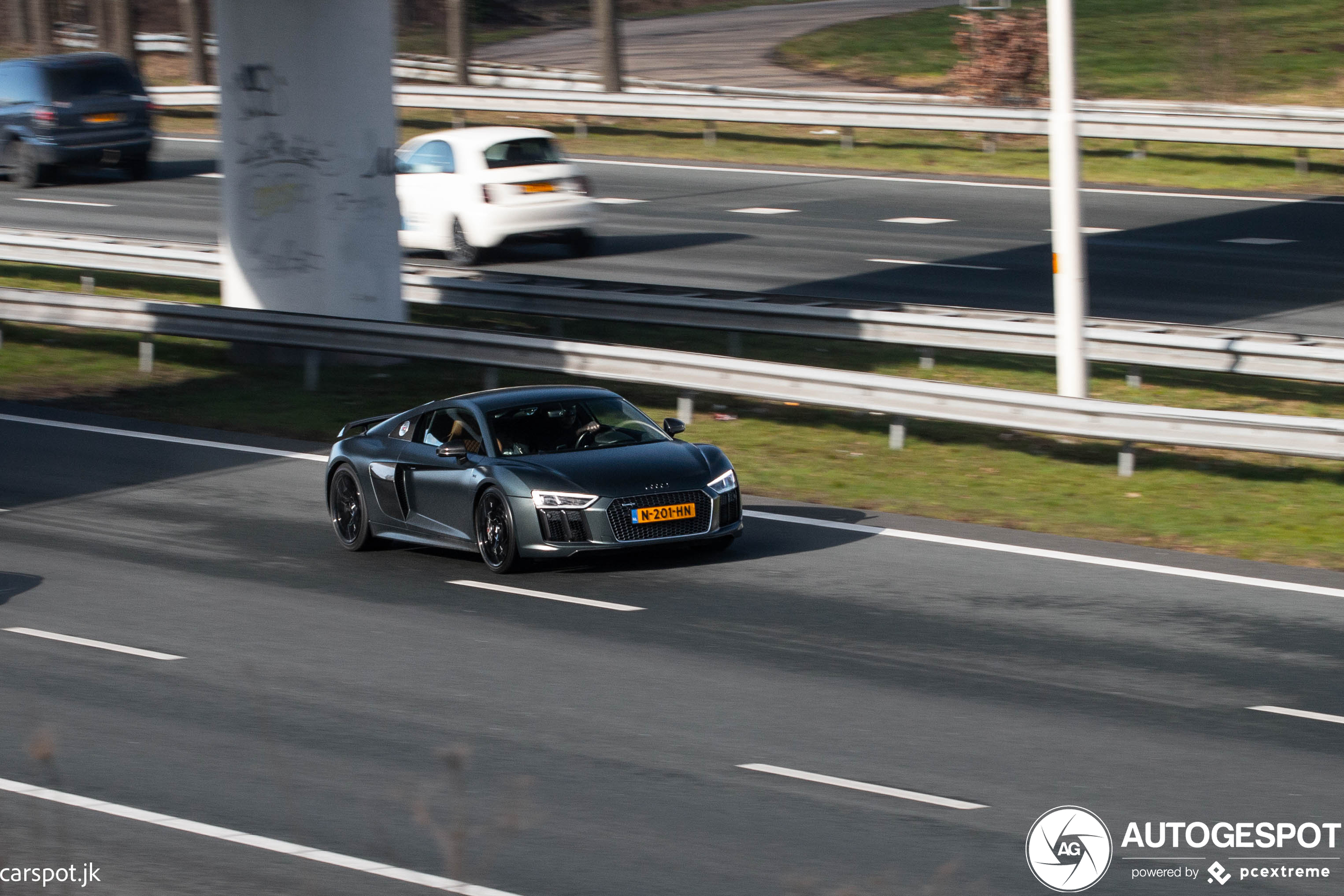 Audi R8 V10 Plus 2015