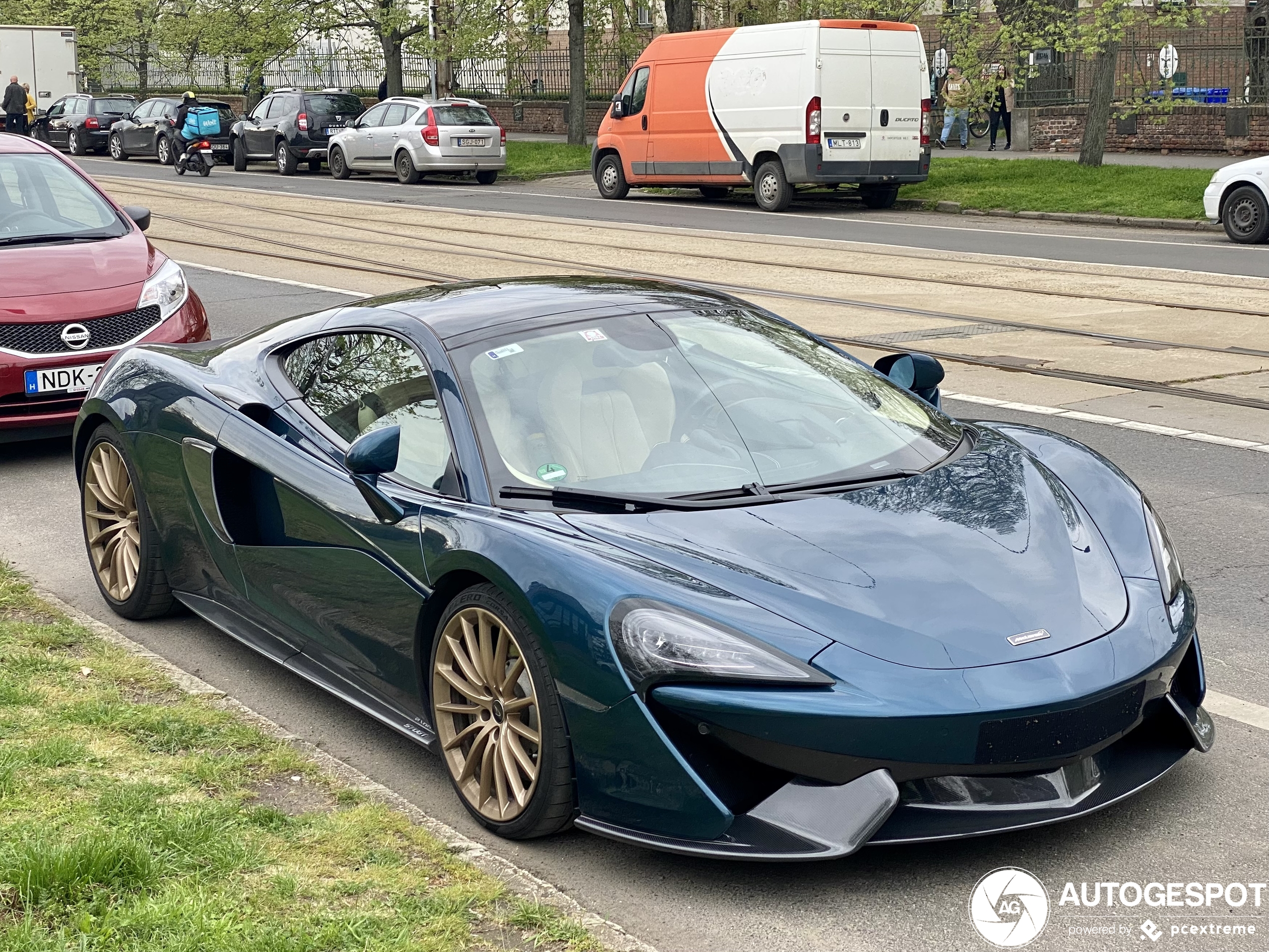 McLaren 570GT