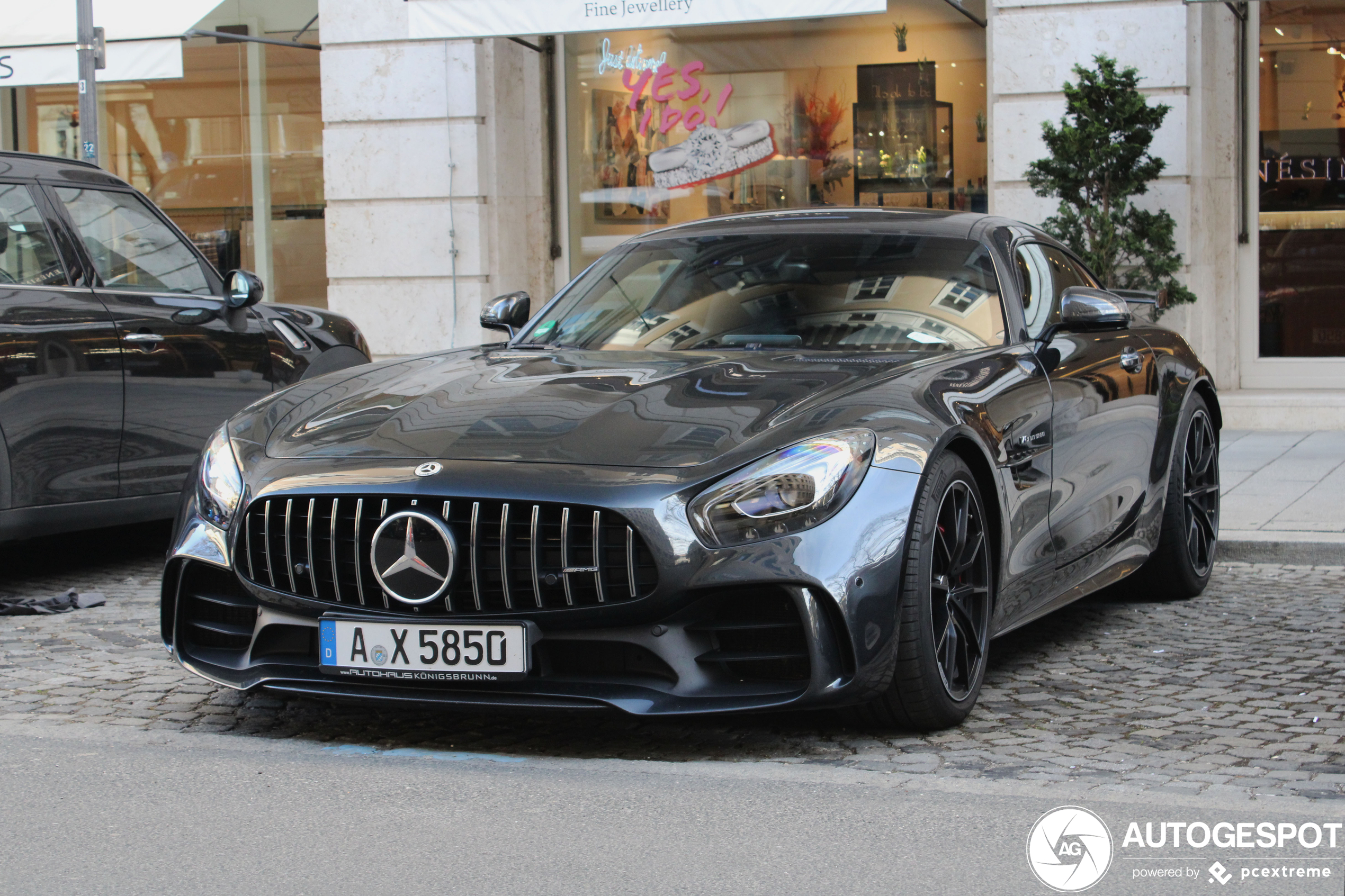 Mercedes-AMG GT R C190