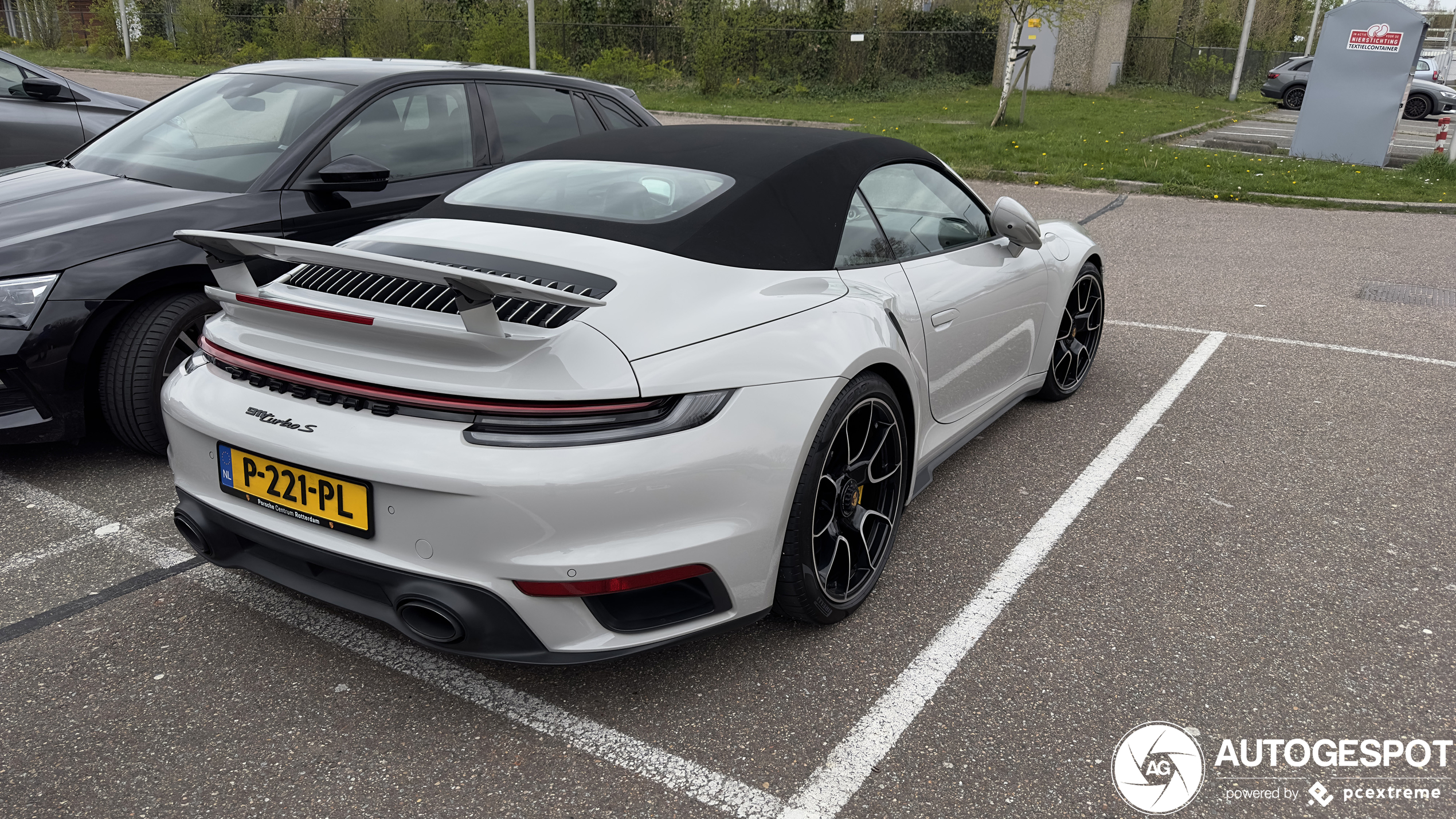 Porsche 992 Turbo S Cabriolet