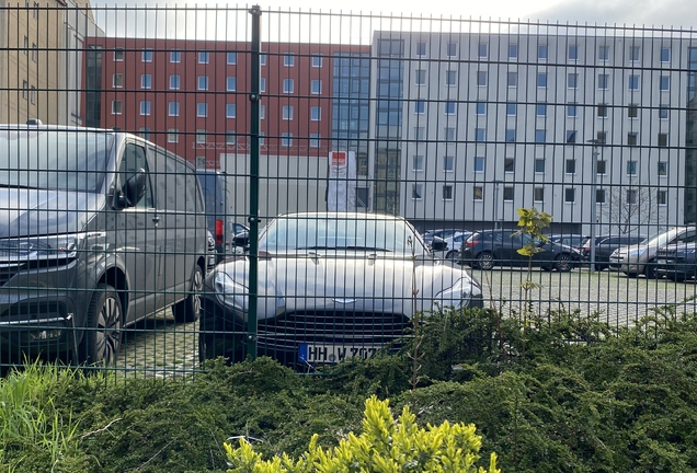 Aston Martin DB11