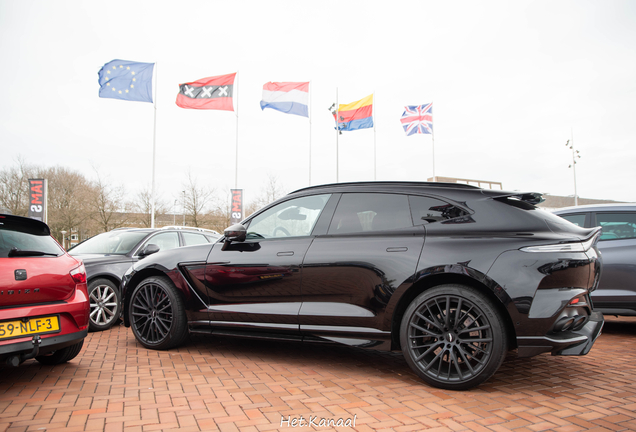 Aston Martin DBX707