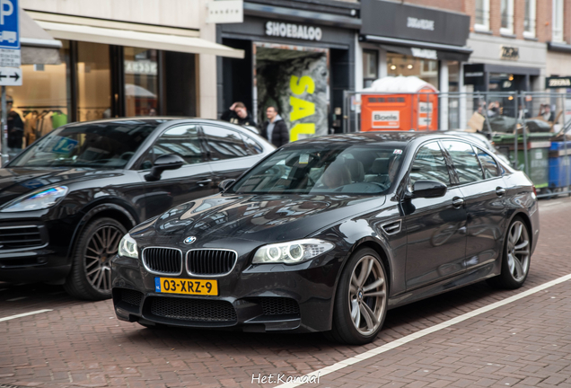 BMW M5 F10 2011