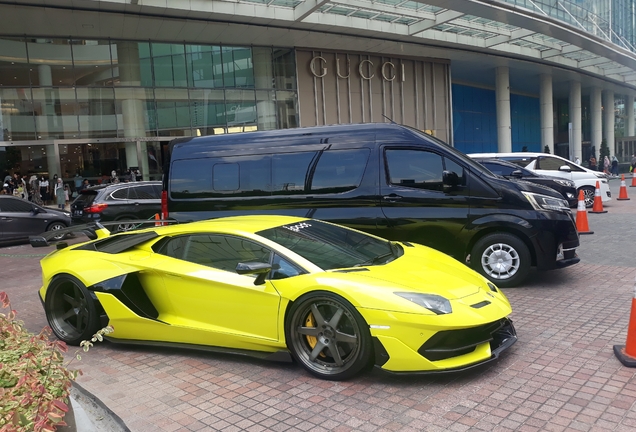 Lamborghini Aventador LP700-4