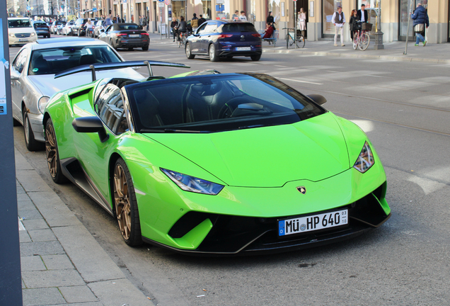 Lamborghini Huracán LP640-4 Performante Spyder