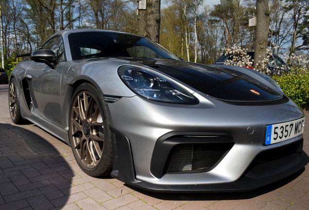 Porsche 718 Cayman GT4 RS Weissach Package