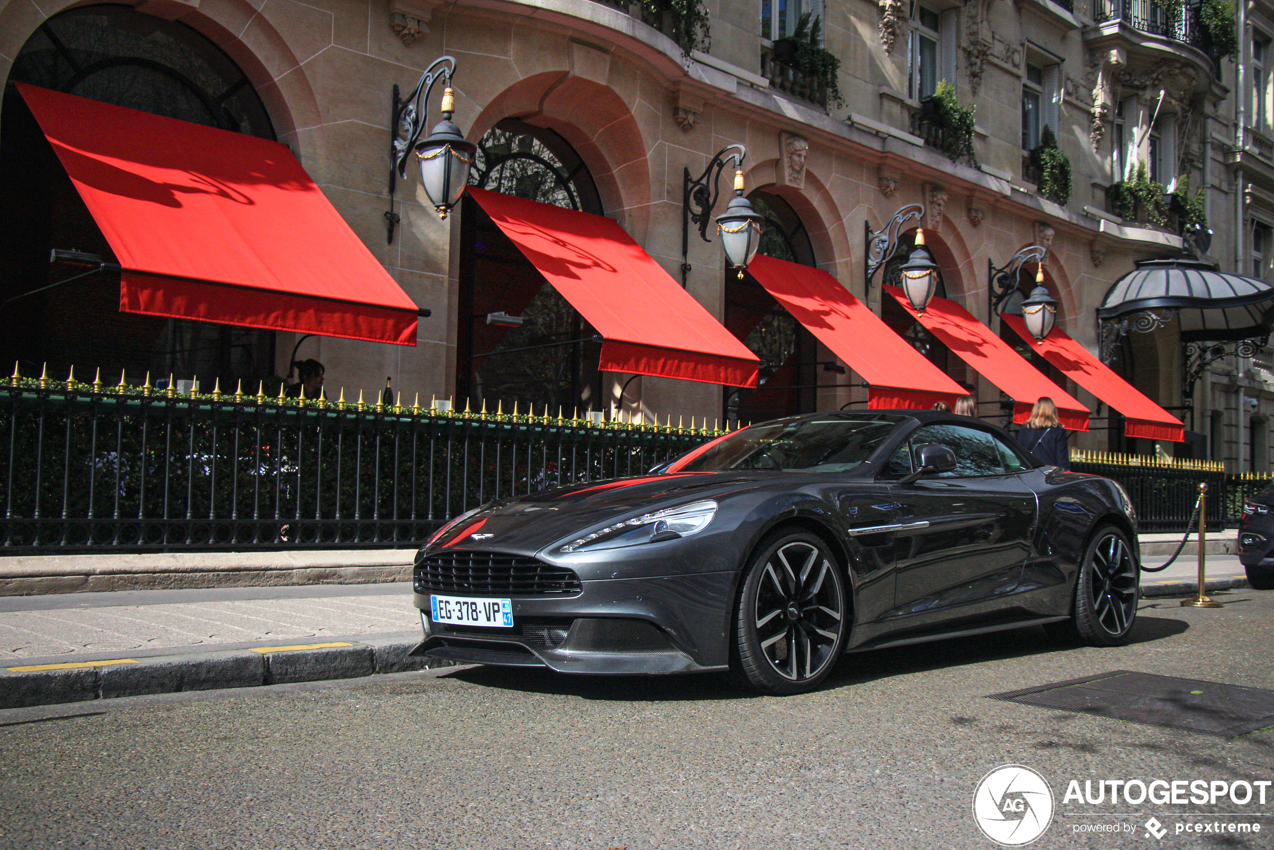 Aston Martin Vanquish Volante