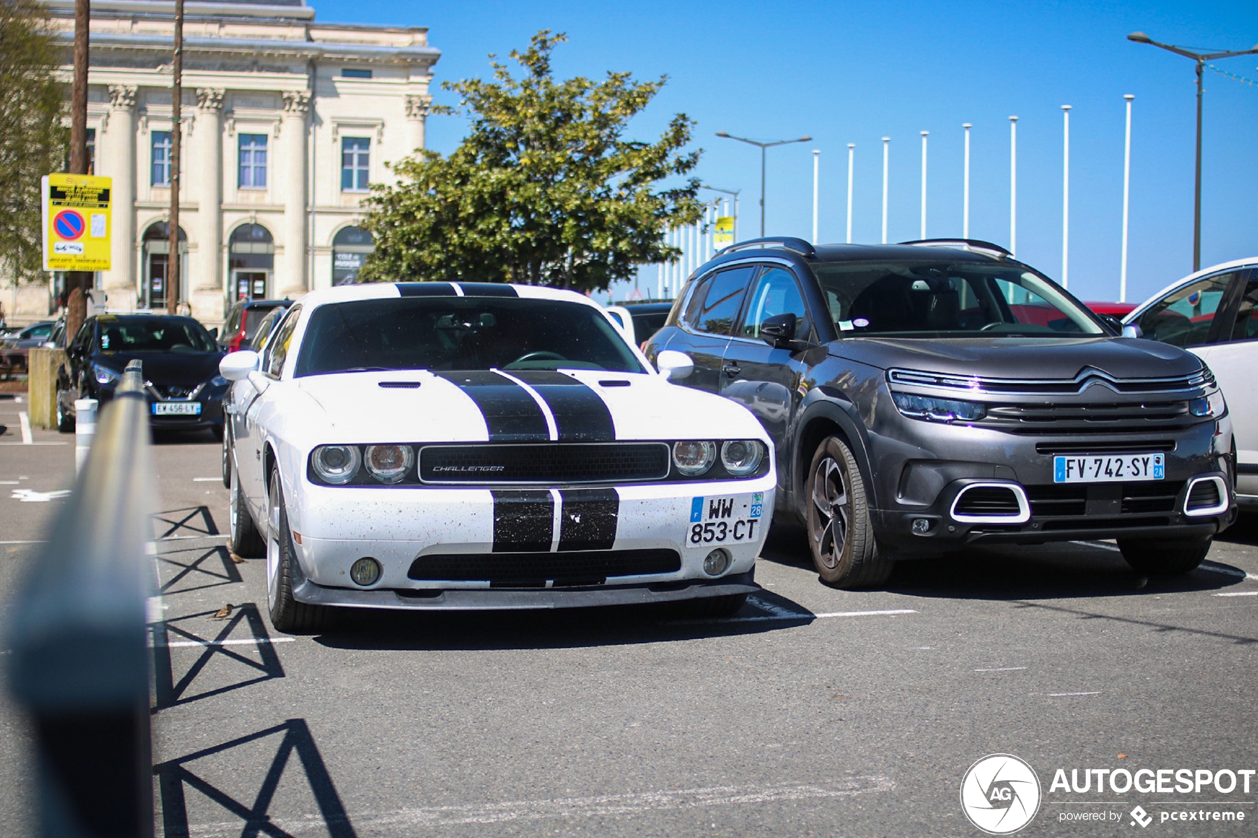 Dodge Challenger SRT-8 392