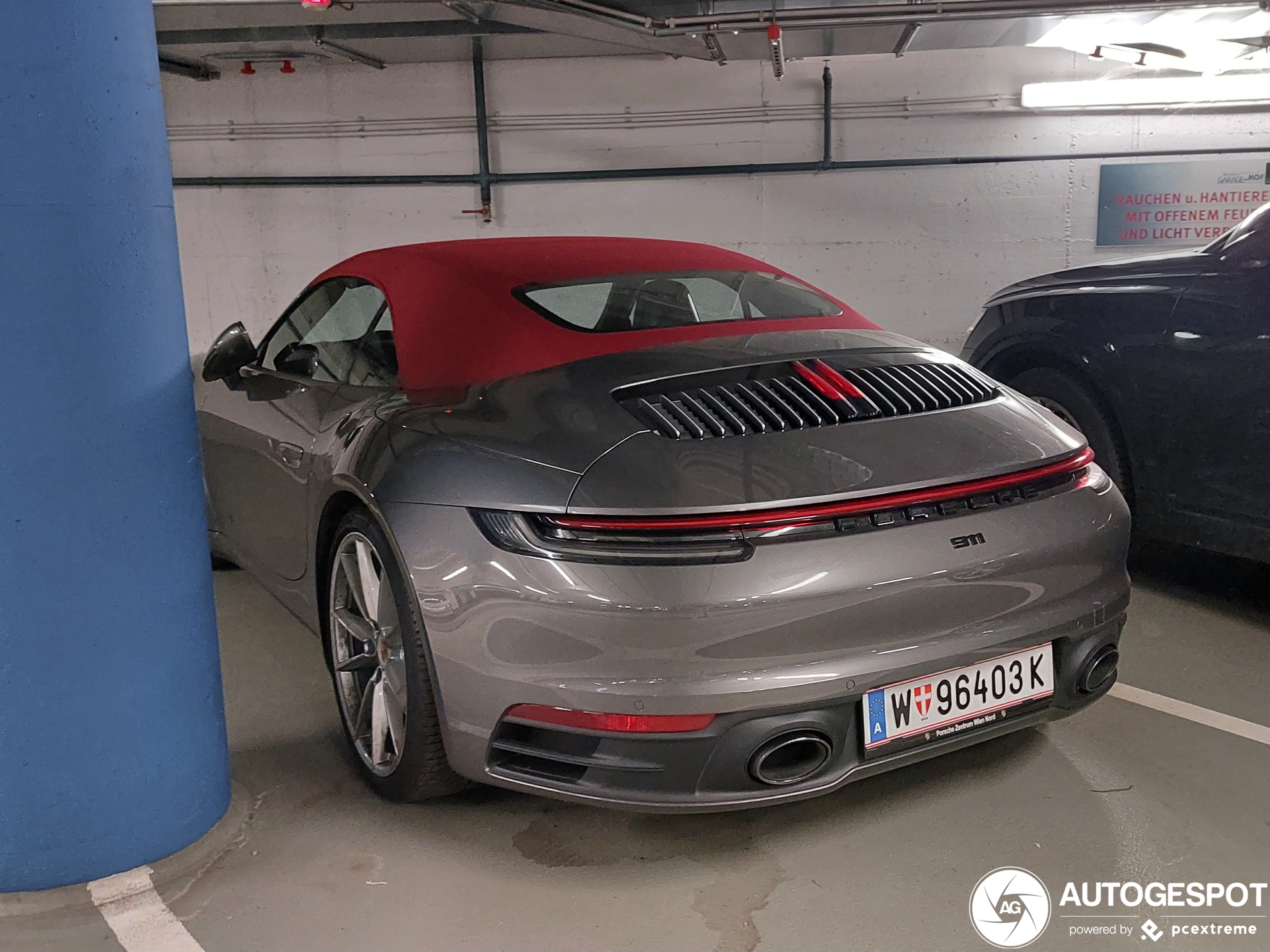 Porsche 992 Carrera 4S Cabriolet