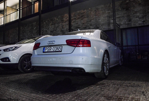 Audi S8 D4