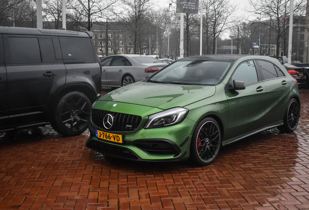 Mercedes-AMG A 45 W176 2015