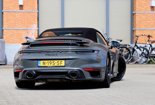 Porsche 992 Turbo S Cabriolet