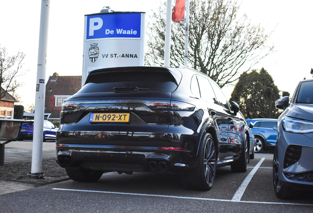 Porsche Cayenne Turbo S E-Hybrid