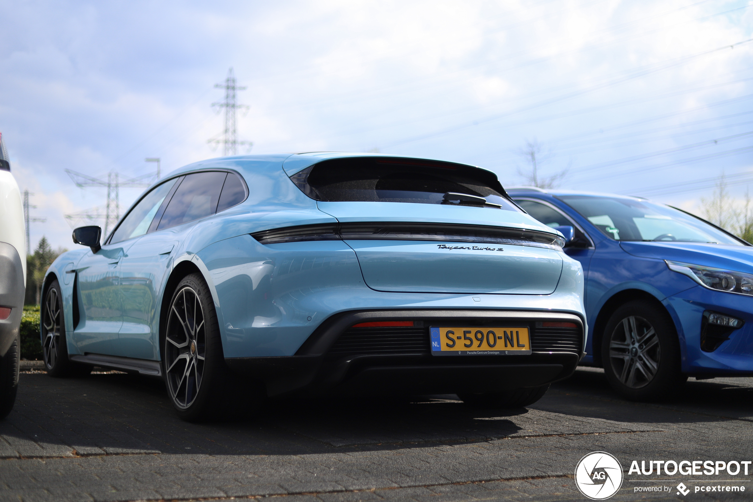 Porsche Taycan Turbo S Sport Turismo