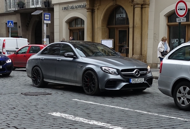 Mercedes-AMG E 63 S W213