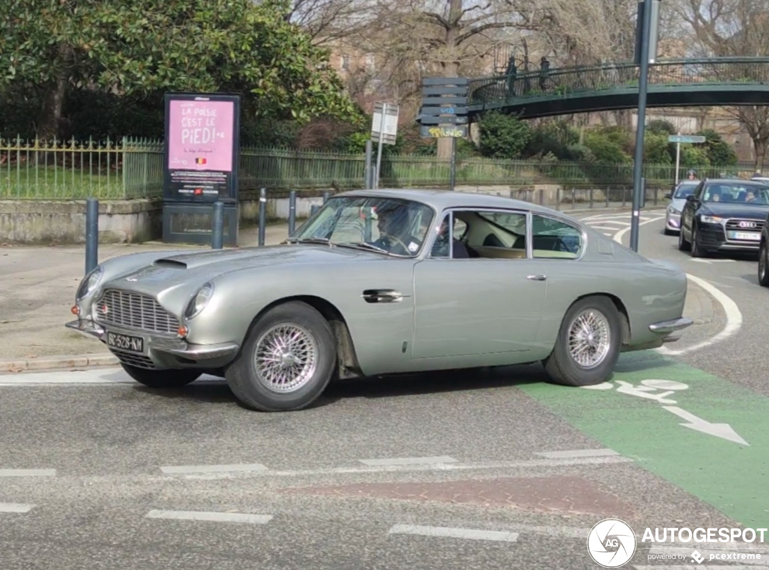 Aston Martin DB6 MKII