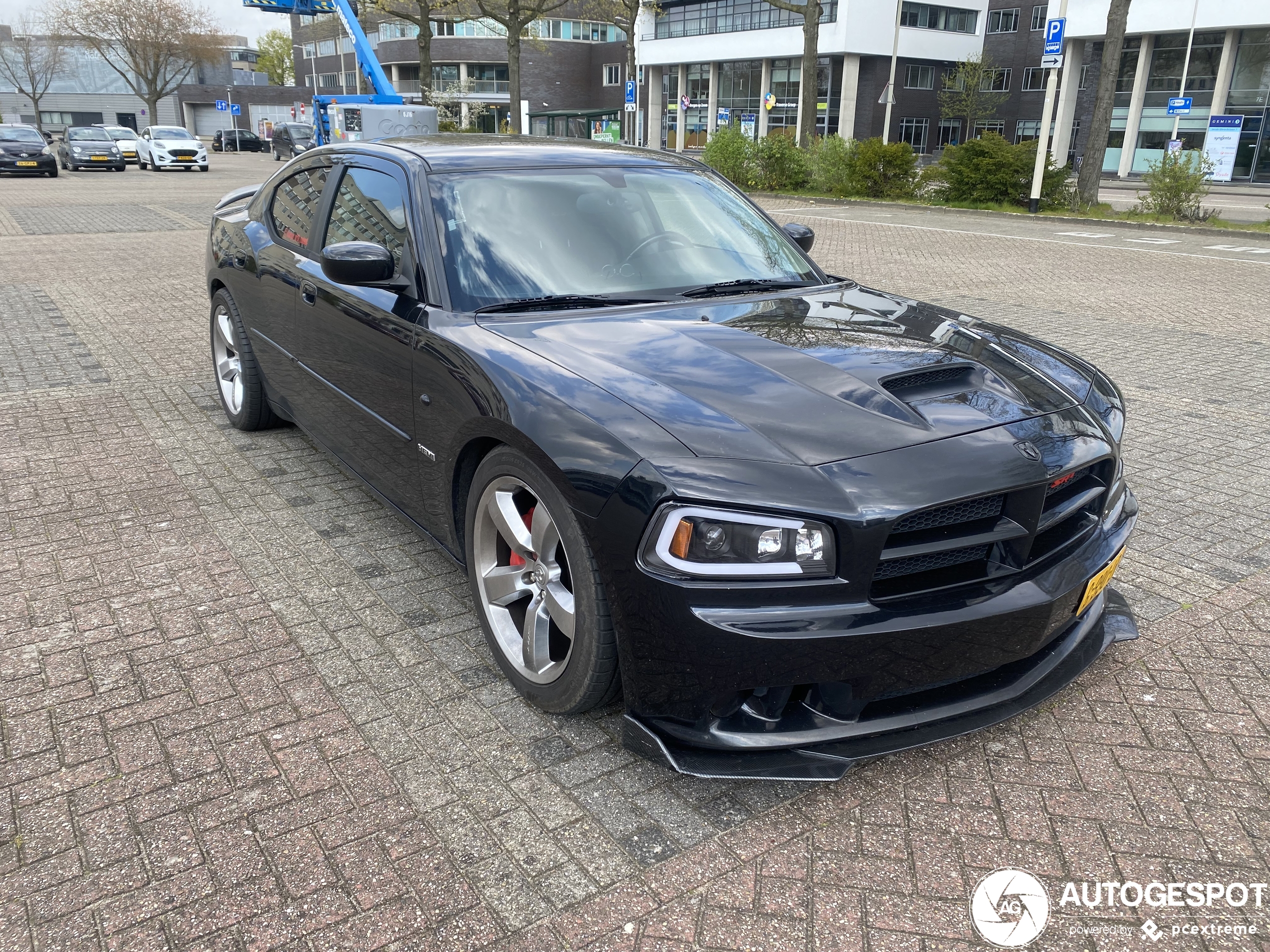 Dodge Charger SRT-8