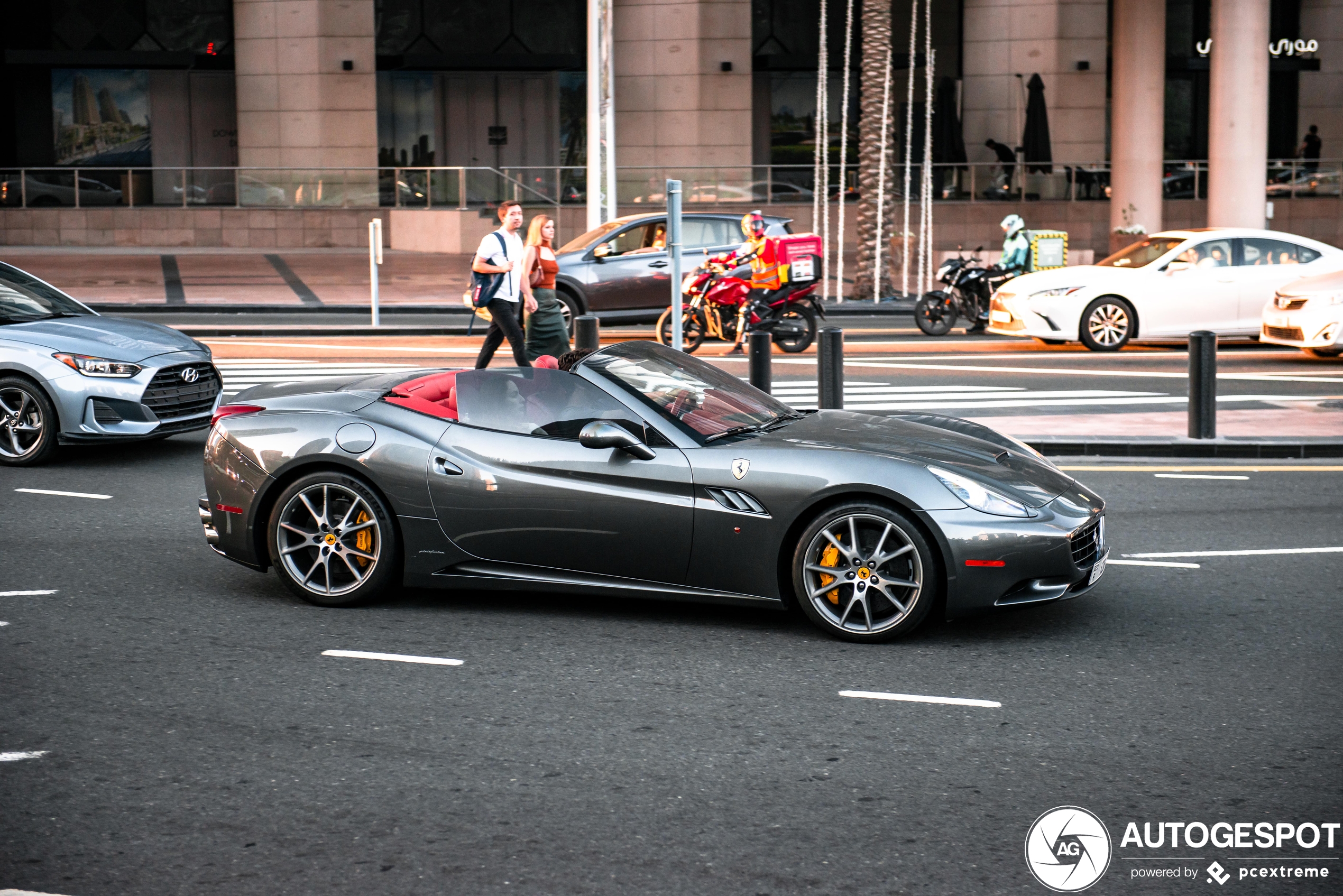 Ferrari California