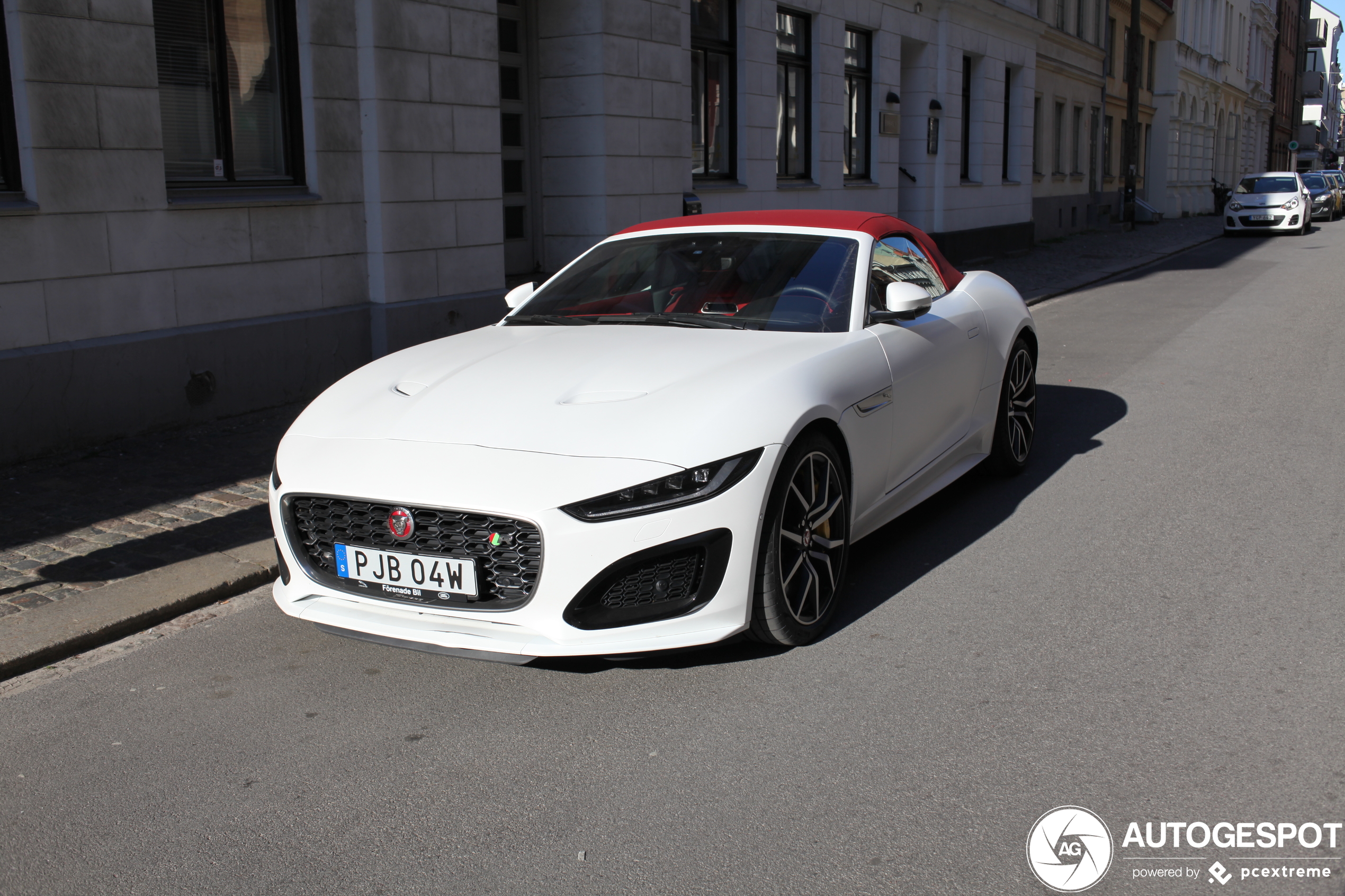 Jaguar F-TYPE R Convertible 2020