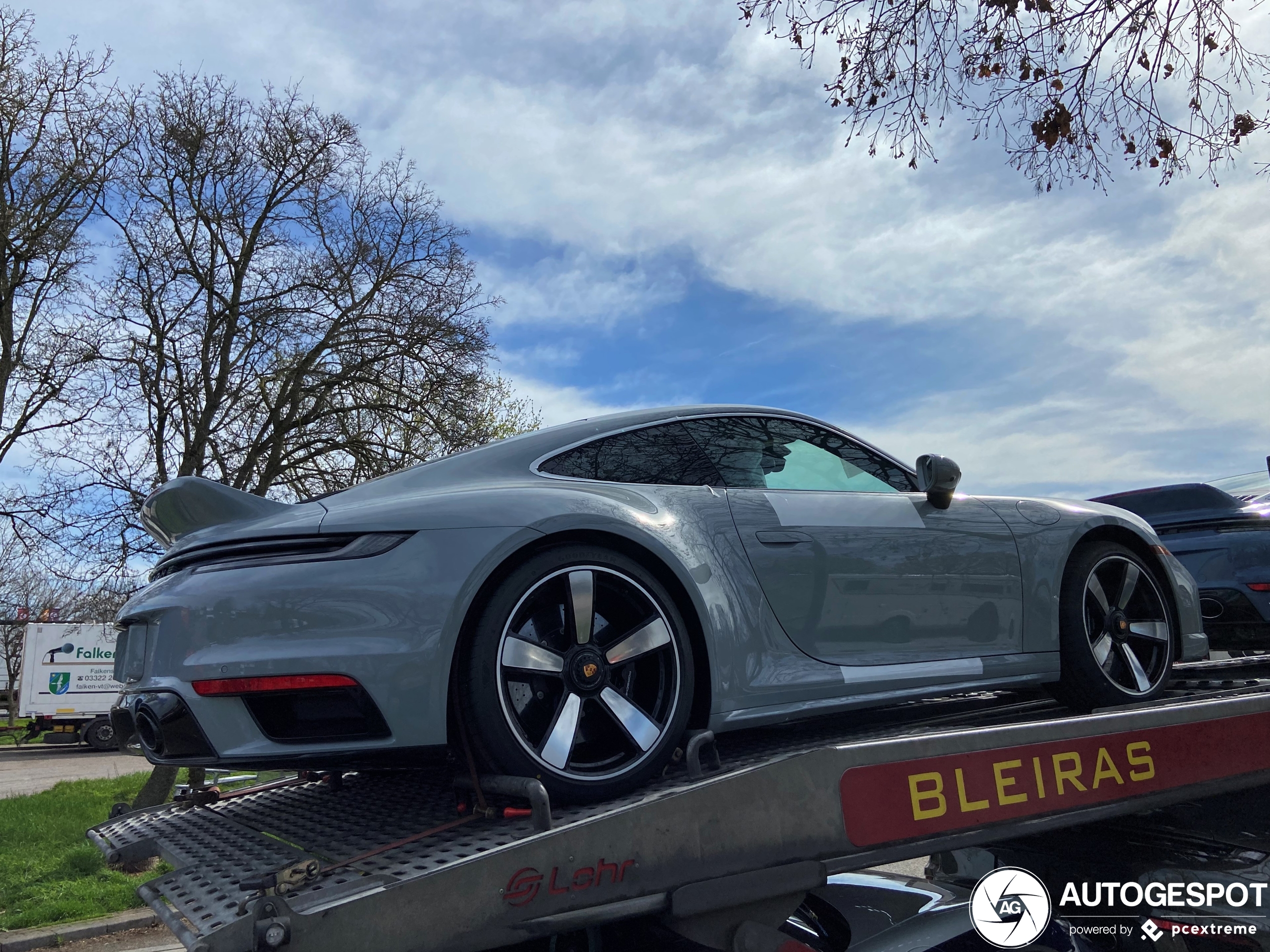 Porsche 992 Sport Classic