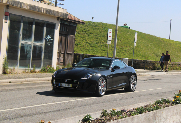 Jaguar F-TYPE S Coupé